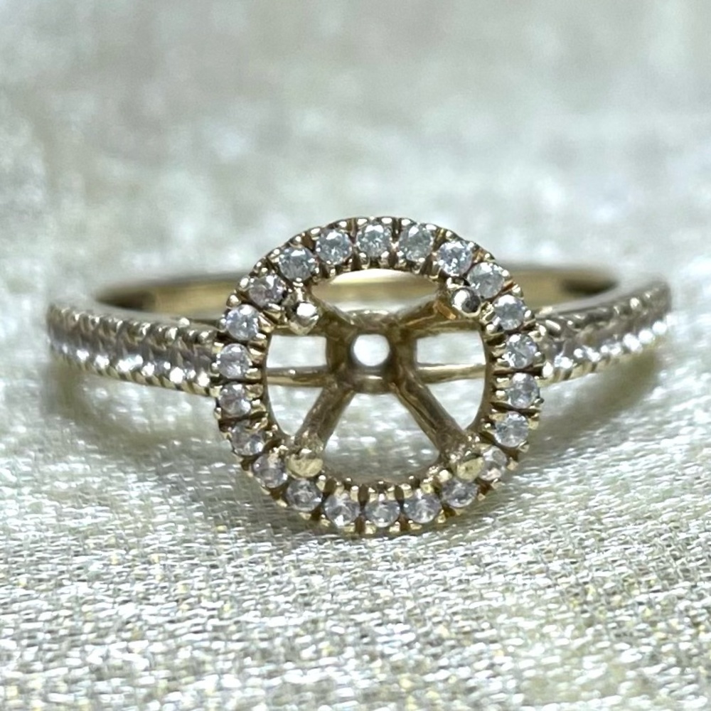 10k Yellow Gold Diamond Halo Semi Mount Ring